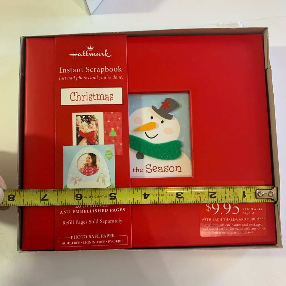 Hallmark Christmas Instant Scrap/Photo Book - Picture 5 of 14